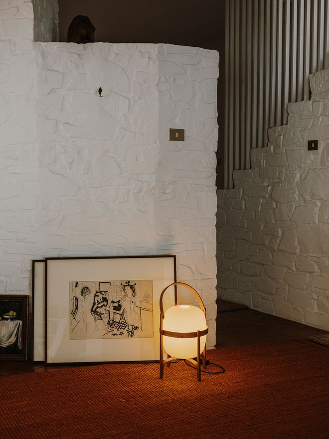 Santa & Cole Cesta table lamp