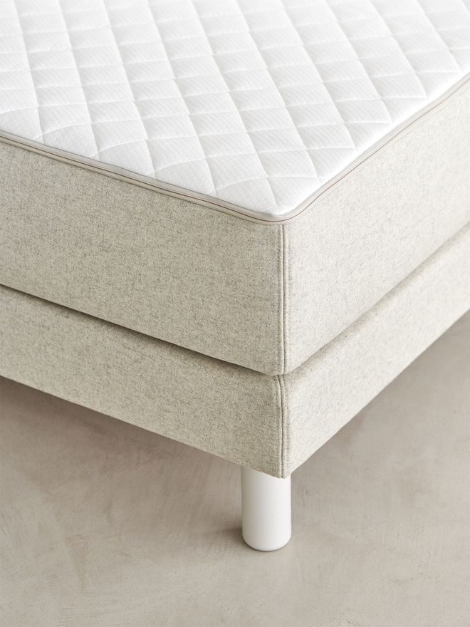 Matri Aina bed