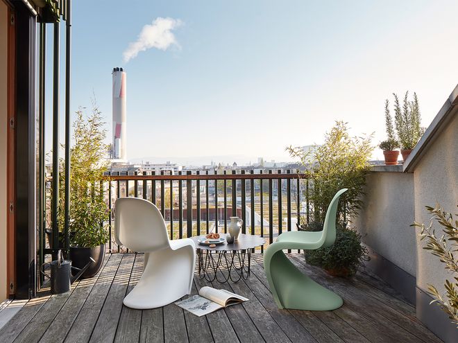 Vitra Flower Table
