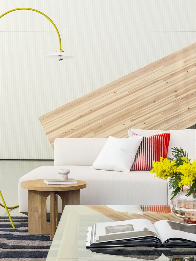Menu  Androgyne side table, 50 cm, oak