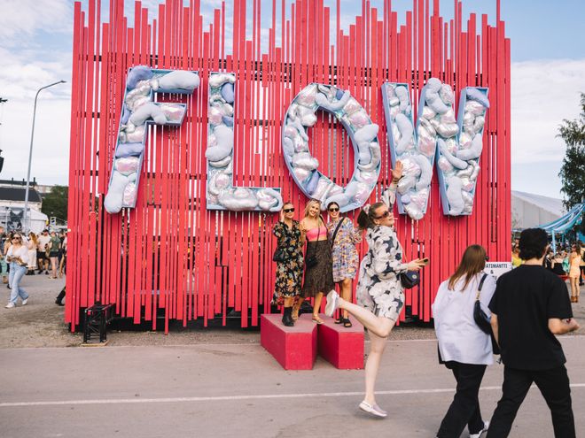 Flow Festival 2024 tarjoaa elämyksiä kaikille aisteille – katso toimituksemme 6 + 1 vinkkiä festariviikonloppuun!