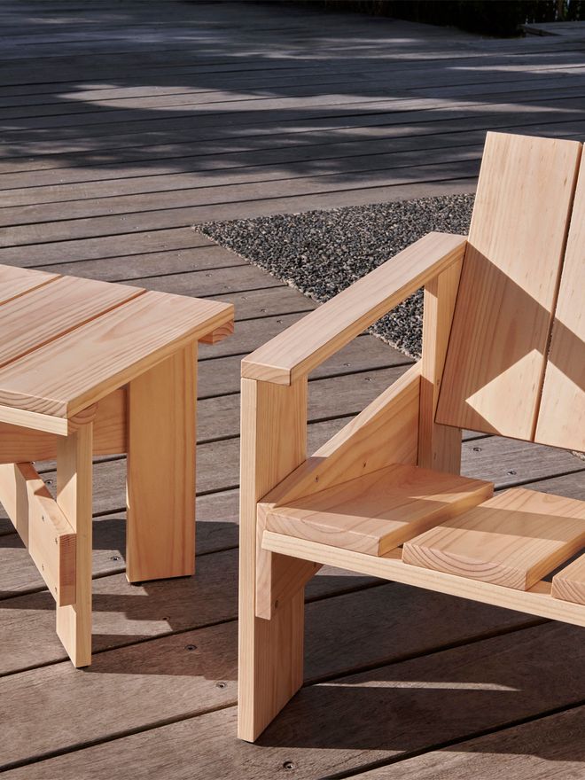 Crate Low table and Crate lounge chair