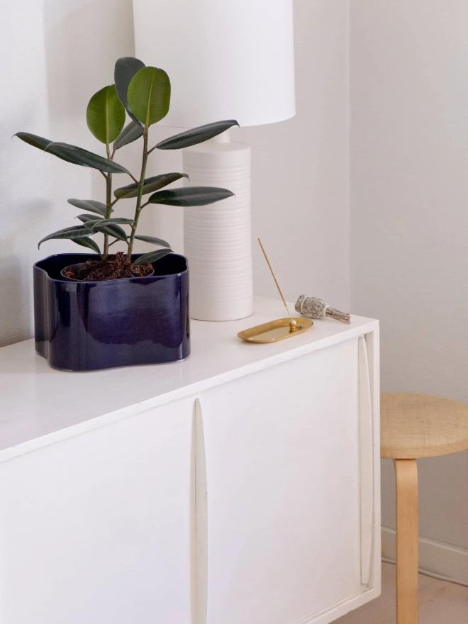 Artek  Riihitie plant pot B, medium, blue gloss