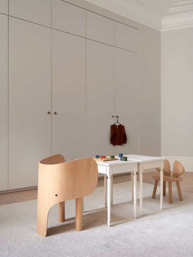 EO Elephant chair