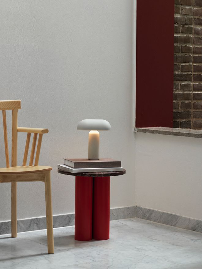 Normann Copenhagen Dit table