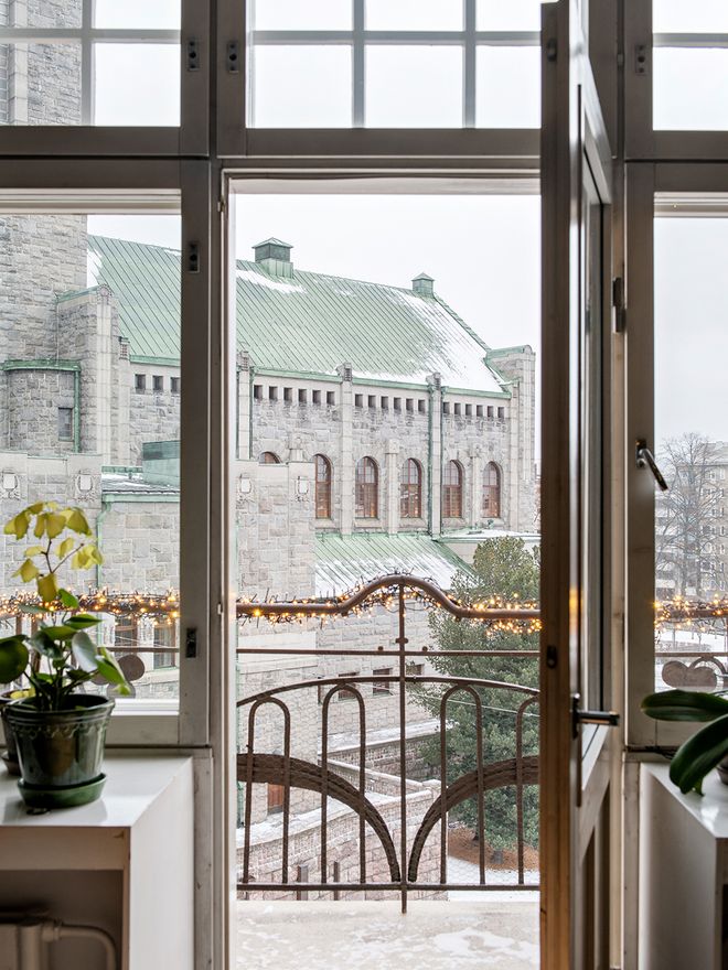 A delightful Christmas home by Kallio Church