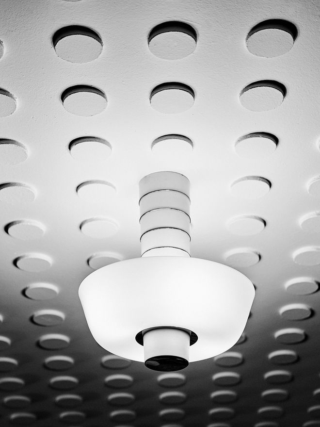 Paavo Tynell pendant at Helsinki School of Economics