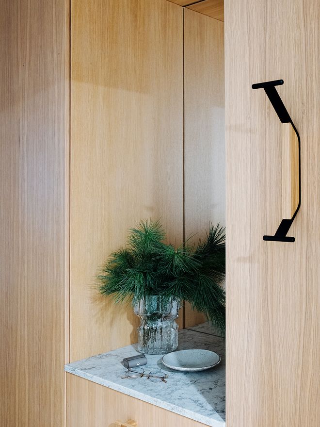 Artek Kaari wall hook