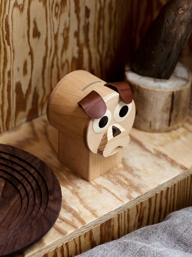 Spring Copenhagen Tinder Dog piggy bank