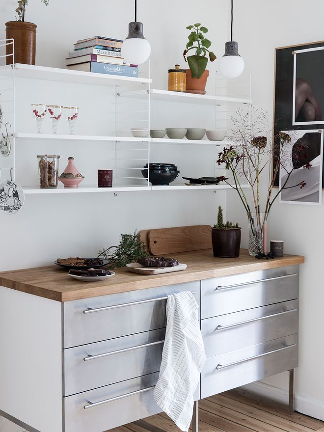 String shelf