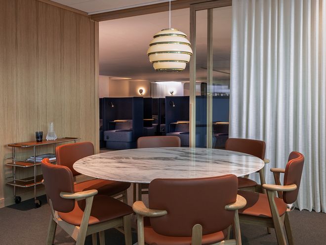 Artek A331 lamp at Finnair Lounge