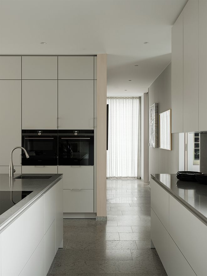An image of Villa MSV, a private home located in Sweden. The image features the kitchen and its details.