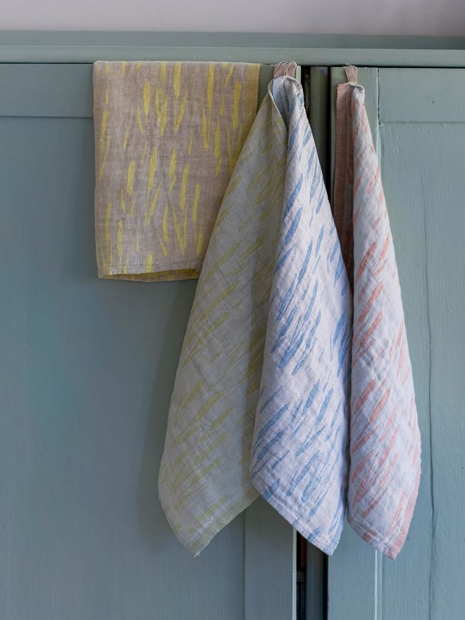 Osmankäämi towels hanging