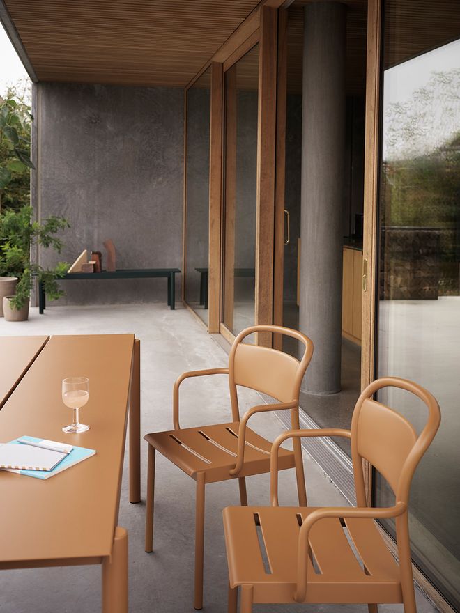 Muuto Linear Steel chair
