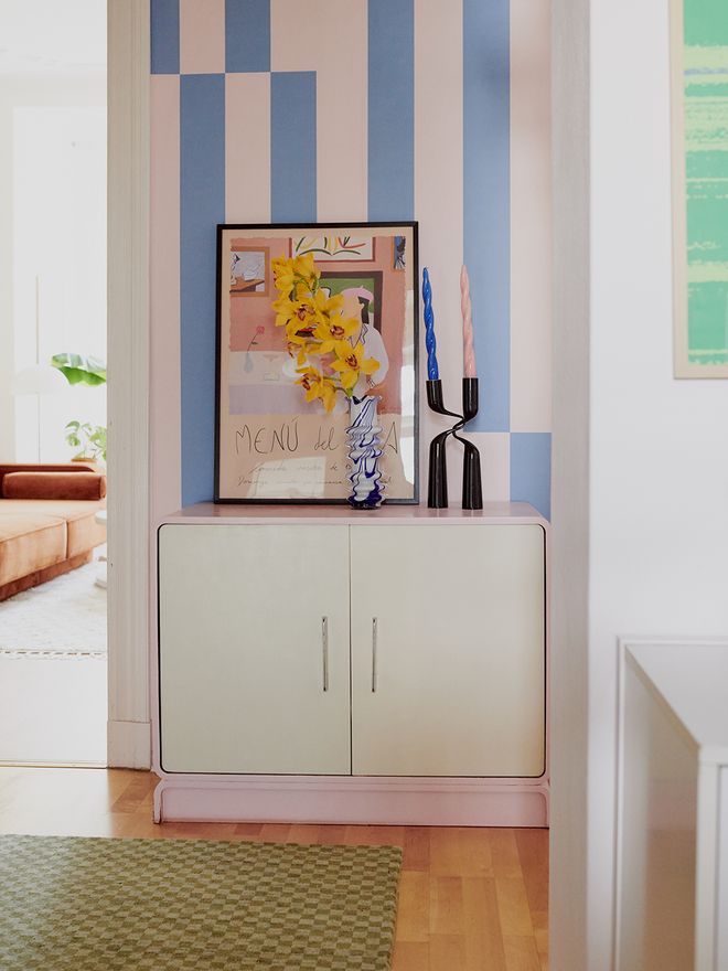 A vintage cupboard and a DIY project