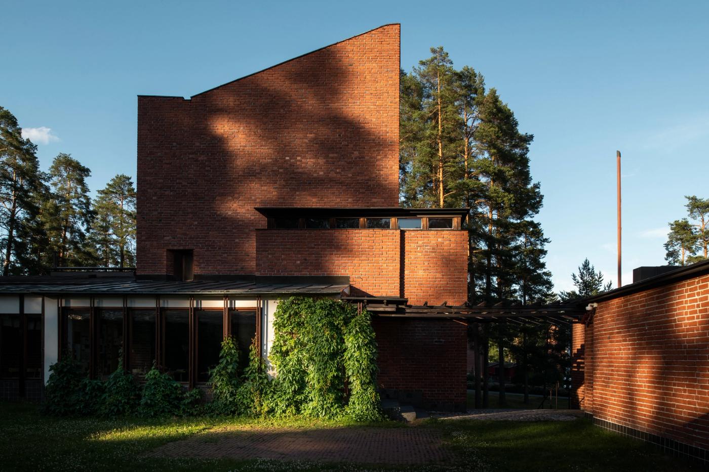 Facade of Säynätsalo Town Hall