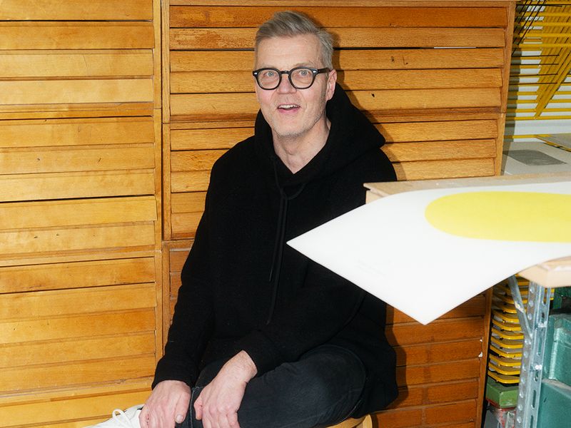Graafikko Ilkka Kärkkäinen: ”Kaipaamme yhteiskunnassamme sitä, että asiat tuntuvat joltakin”