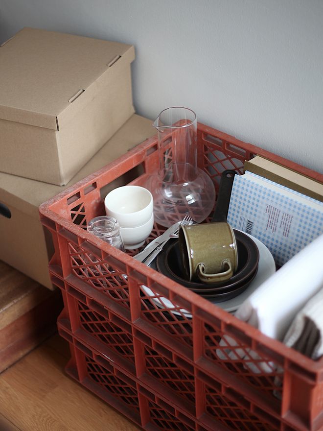 Dust protected boxes