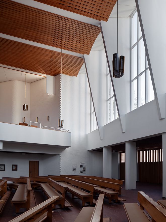 Alvar Aalto, Heilig-Geist-Kirche, Wolfsburg