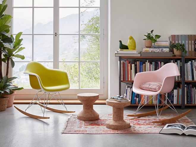 Vitra Eames RAR rocking chair, pale rose - chrome - maple