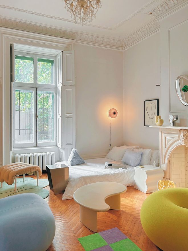 An image featuring interior decor influencer Lauren MacLean's Montreal home.