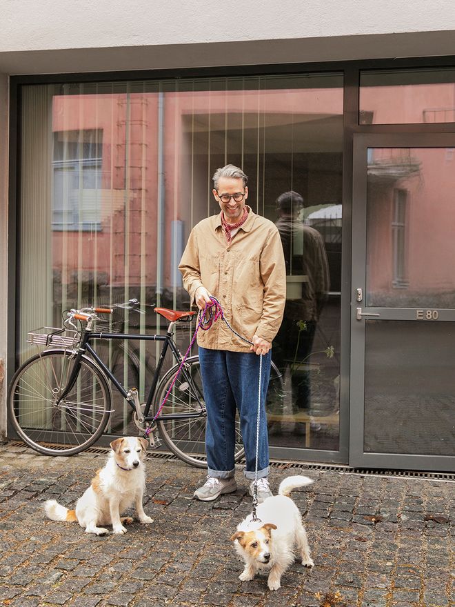 Jan Ketonen with dogs Kaapo and Lempi