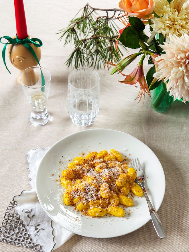 Creamy saffron gnocchi – try the recipe for a golden delight this holiday season!