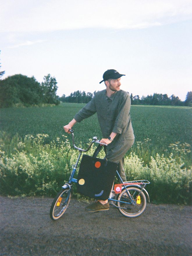 An image of graphic designer and musician Tomi Leppänen.