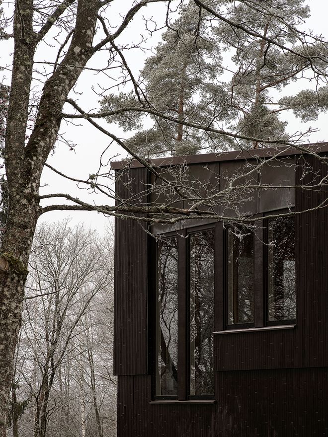 Windows at Villa Kokkonen by Alvar Aalto