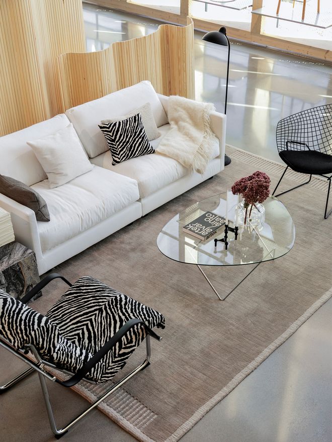 Autumn at Finnish Design Shop’s showroom: A combination of classics and contemporary design