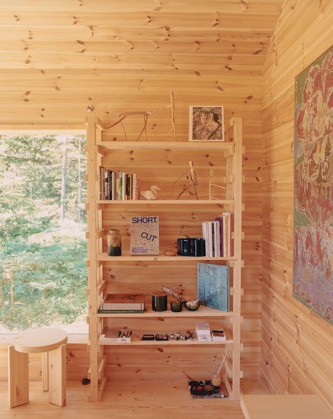 Bookshelf designed by Enzo Mari