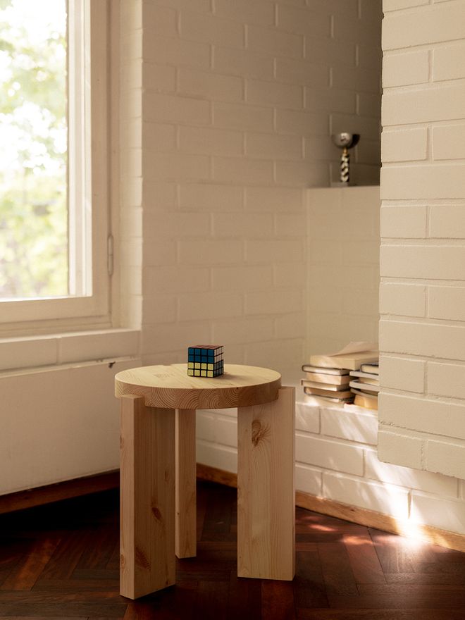 Vaarnii pine stool