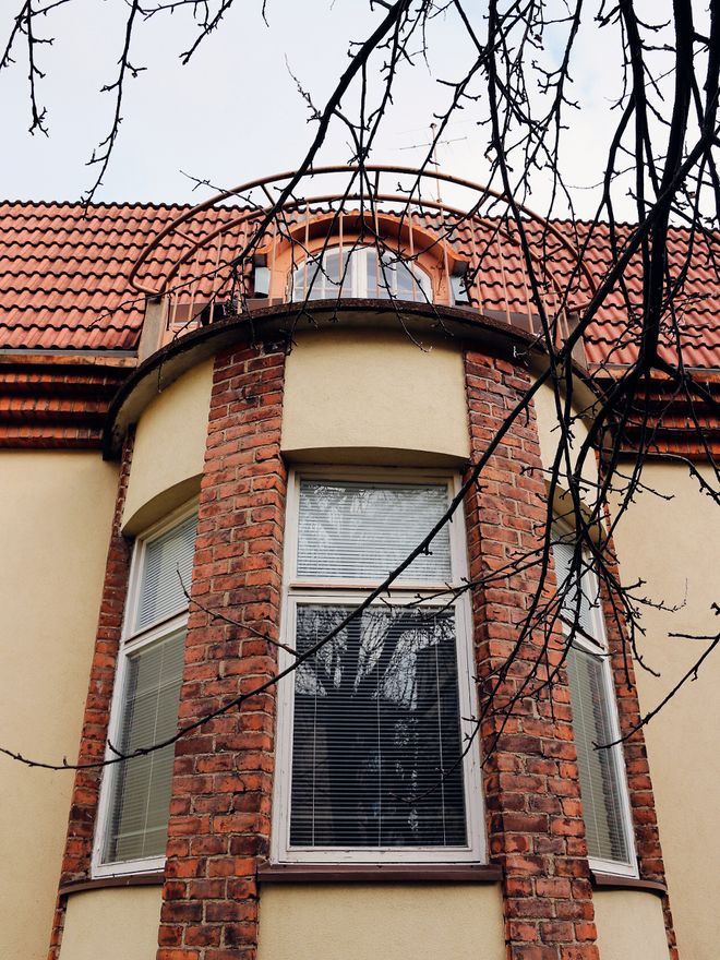 The exterior of Villa Sandsund in Tampere, Finland