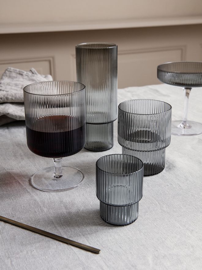 Ferm Living Ripple-viinilasi
