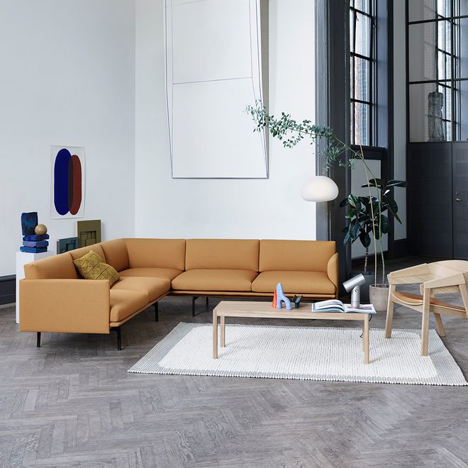Muuto Outline sofa