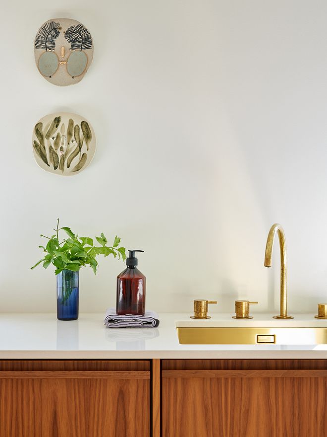 Armi Teva ceramic artwork