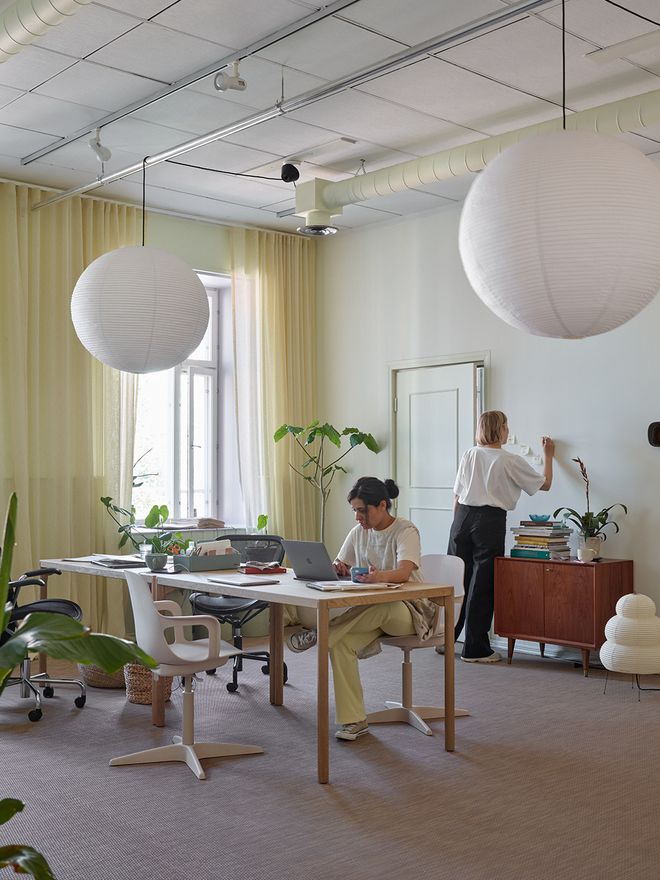 Vitra Akari 24N table lamp