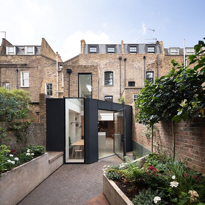 Old Victorian brick house now bathed in light – introducing Signal House, refurbished by Fraher & Findlay