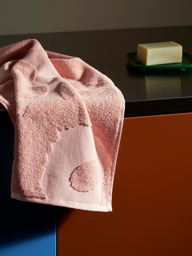 The holiday wishlist winner? A DIY Christmas hamper for the design devotees