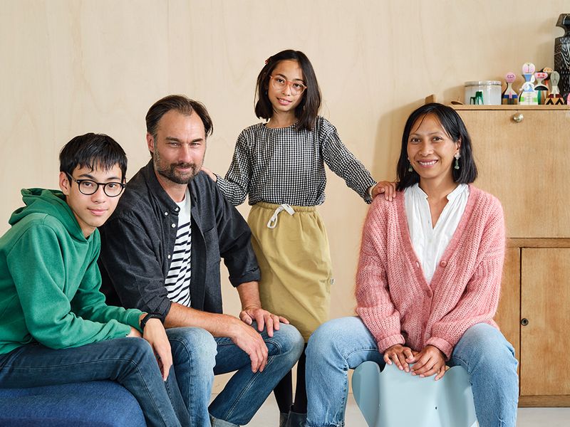 Vitra Home Stories: Adeline ja Florent Maillet nauttivat hitaasta elämästä Ranskan maaseudulla