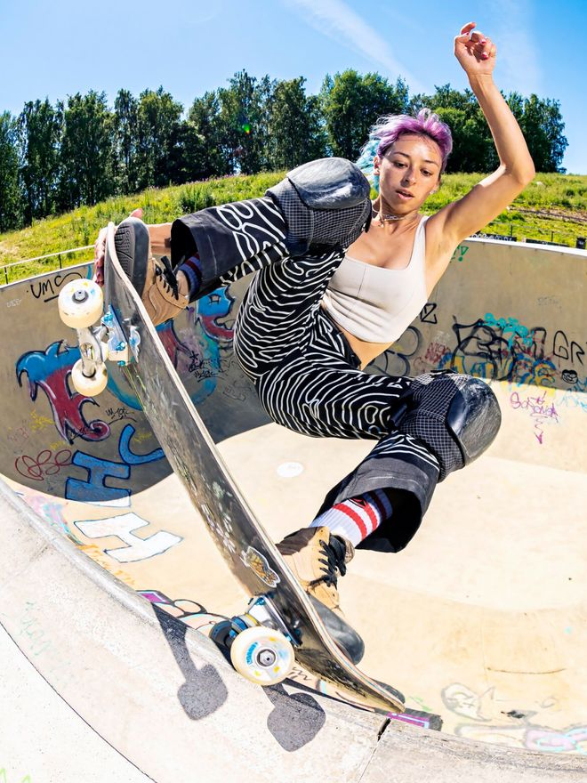 Lizzie Armanto