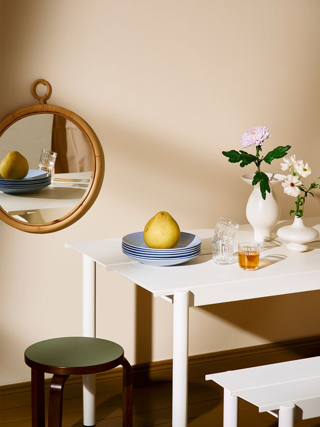 A summery table setting with Arabia's blueberry milk colored KoKo plates.