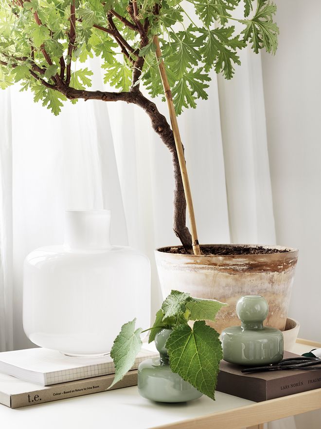 Marimekko's Ming and flower vases.