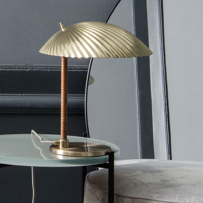 Gubi's 5321 table lamp, design by Paavo Tynell