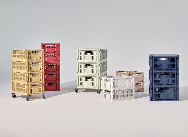 Colour Crates with lids and wheels