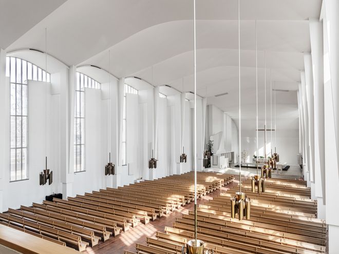 Nave of the Cross of the Plains church
