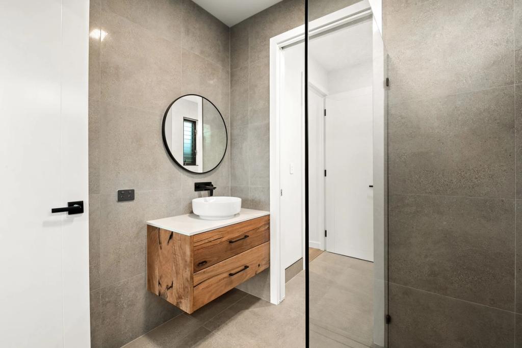 Project Thurston (Circular mirror over washroom sink)