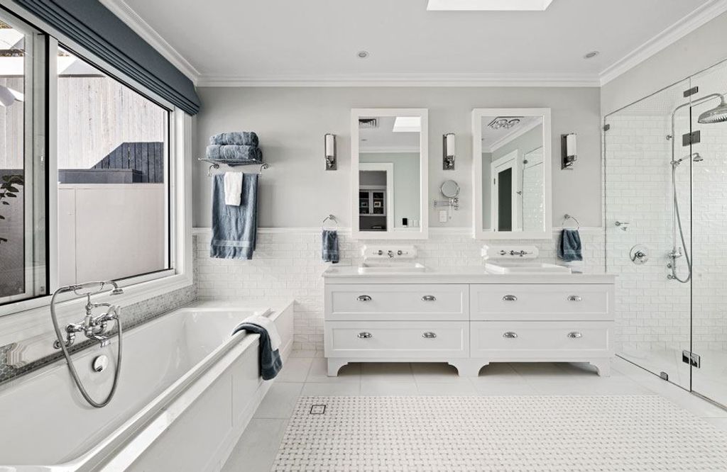 Project Ben (bathroom white cabinets)