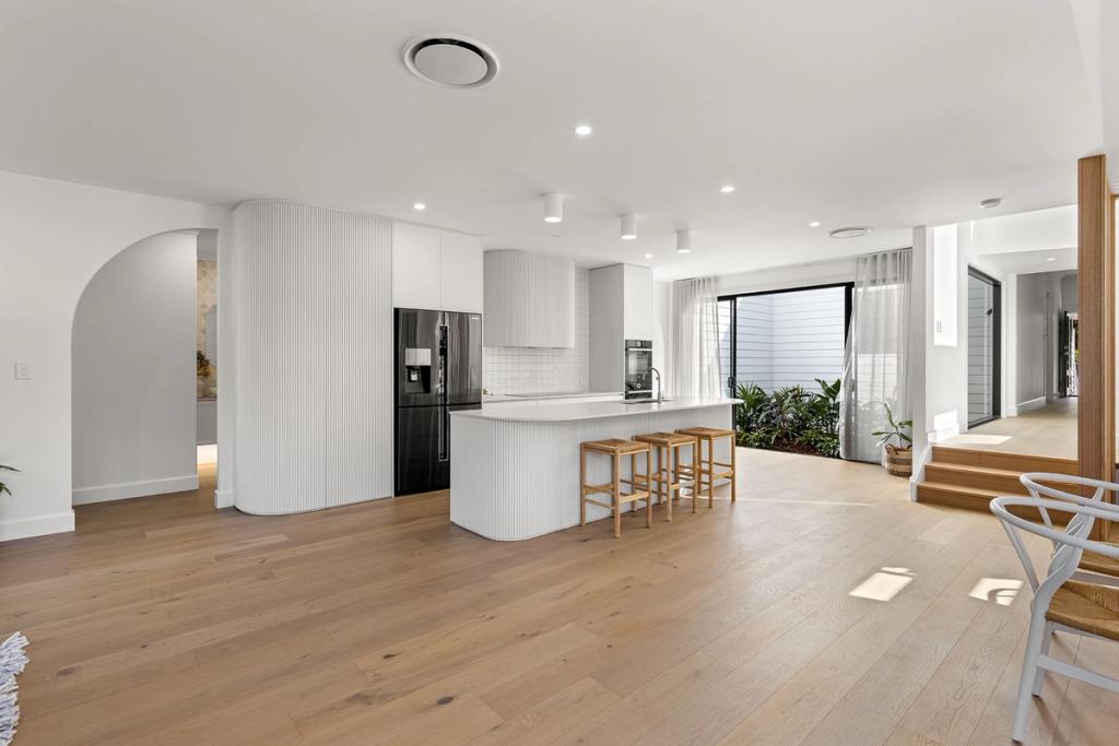 Project Curve (Kitchen Countertop)