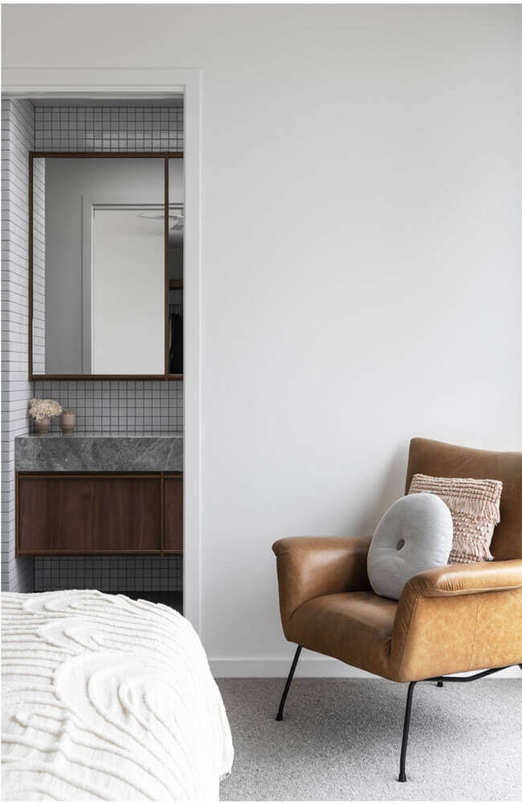 Project Keira (keira white room with mocha chair)
